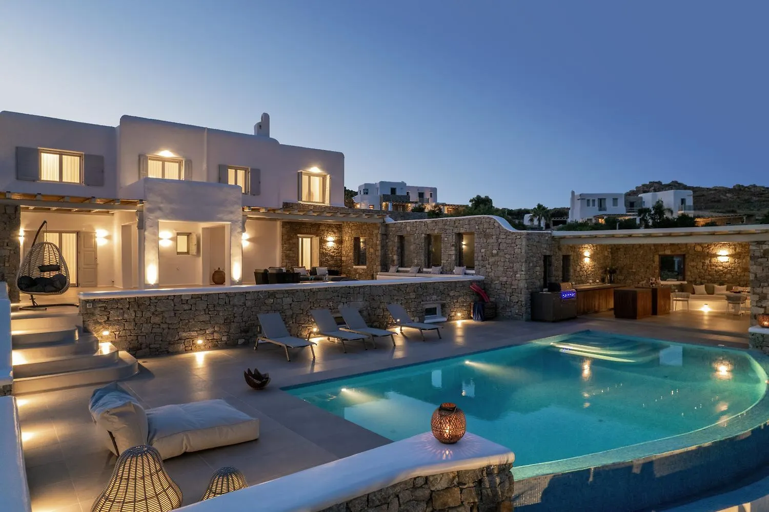 Villa Hadi, Ideal For Large Groups And Families 칼로 리바디
